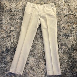 Banana Republic Kentfield Pants. Cream. 33Wx32L